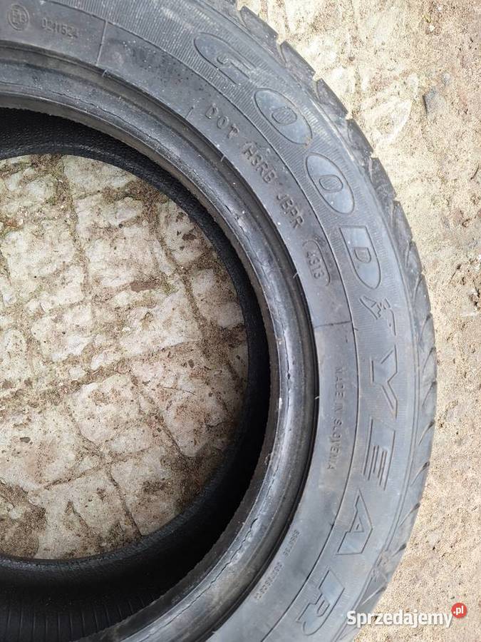 Opony letnie 19560 R15 GoodYear Efficientgrip 195 Małogoszcz sprzedam