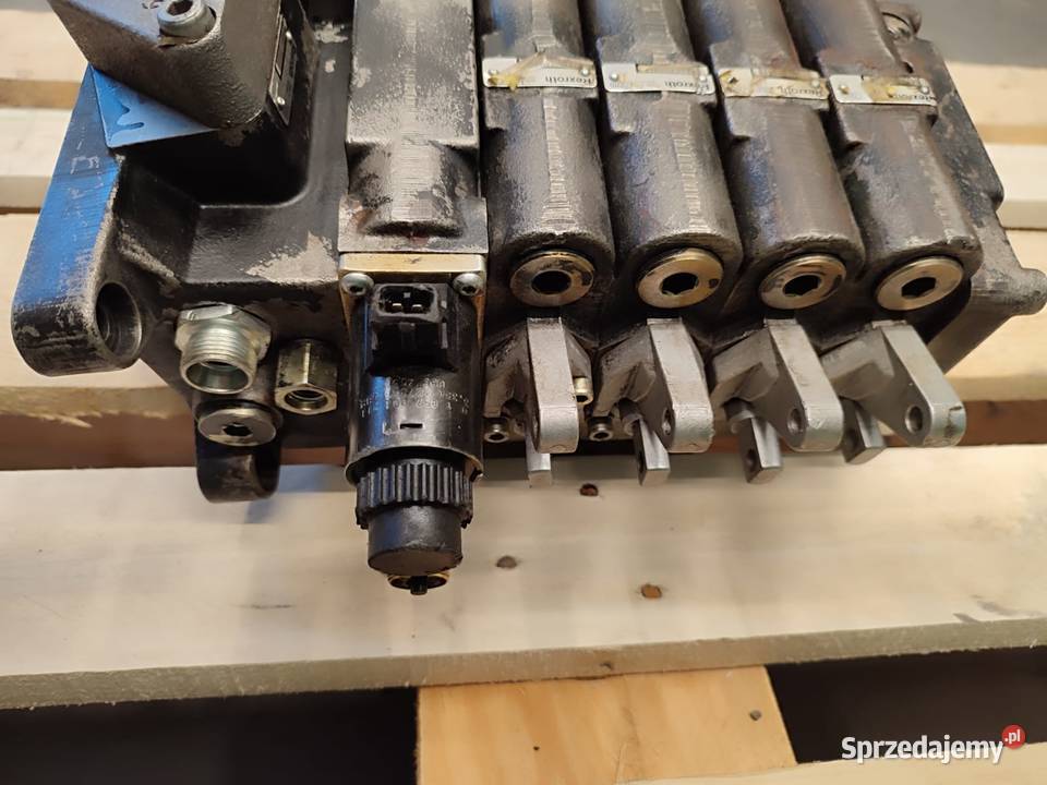 Rozdzielacz hydrauliczny 0521610830 Rexroth Wilkowo