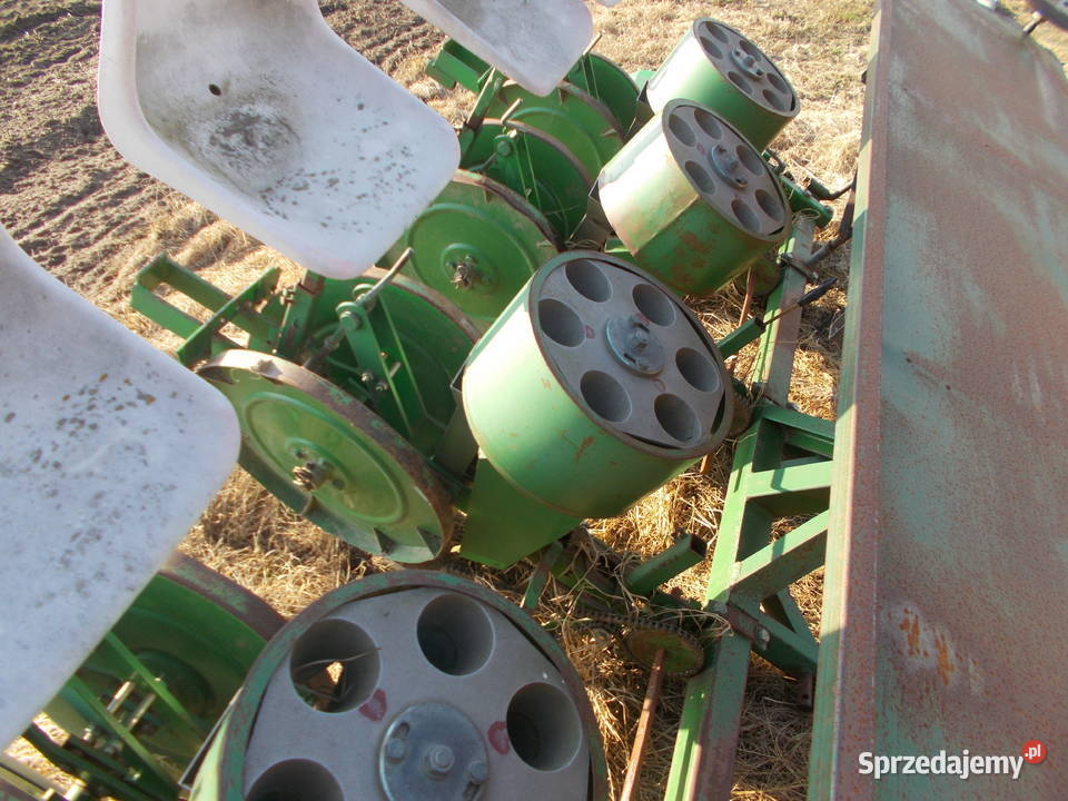 sadzarka do warzyw 4 rzędowa karuzelowa Karasiewo