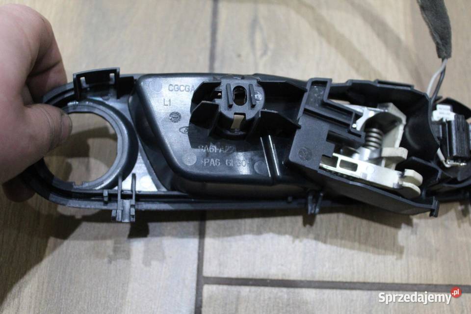 KLAMKA DRZWI LEWY PRZÓD FORD FIESTA MK7