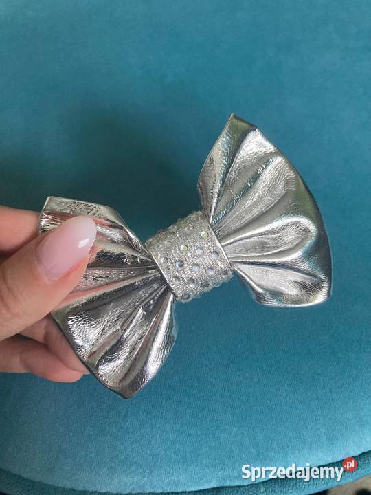 Nowa srebrna kokarda cyrkonie ozdoby vintage USA Nisko sprzedam