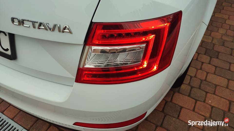 Skoda Octavia 14 benzyna krajowy welurowa tapicerka