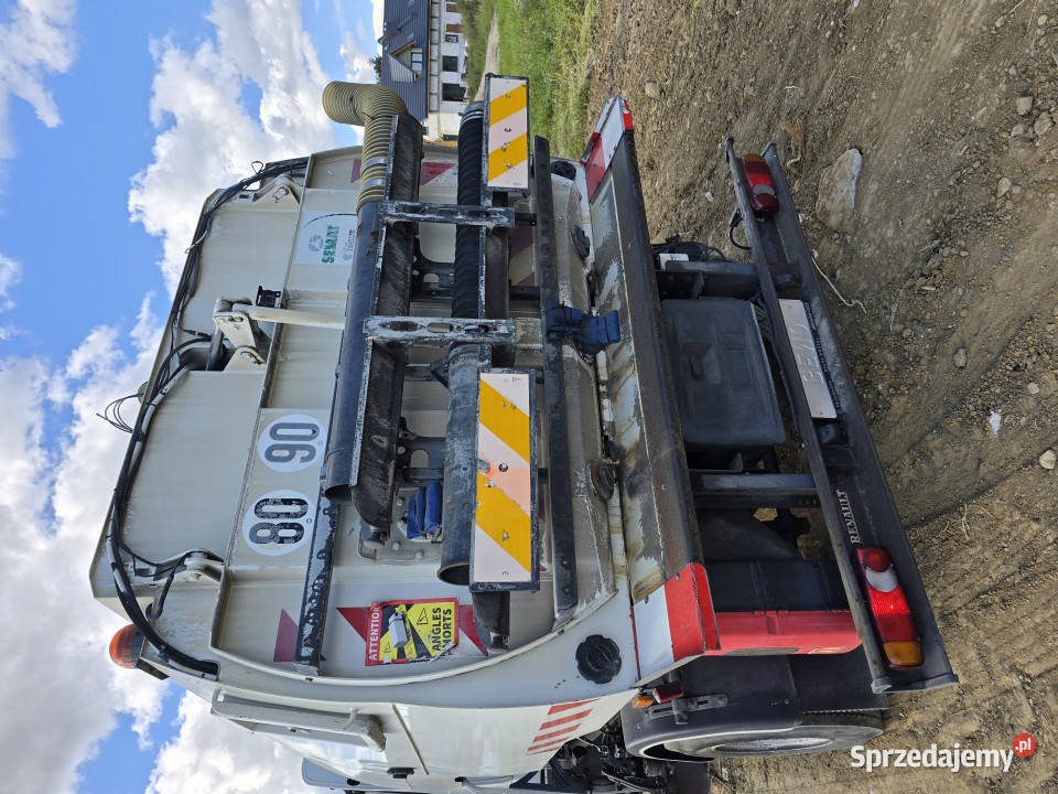 BEZ MINIMALNEJ Zamiatarka RENAULT Midlum 2012 r Czarne