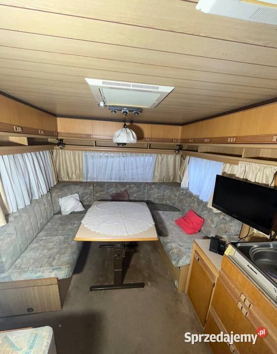 Przyczepa kempingowa Czarne