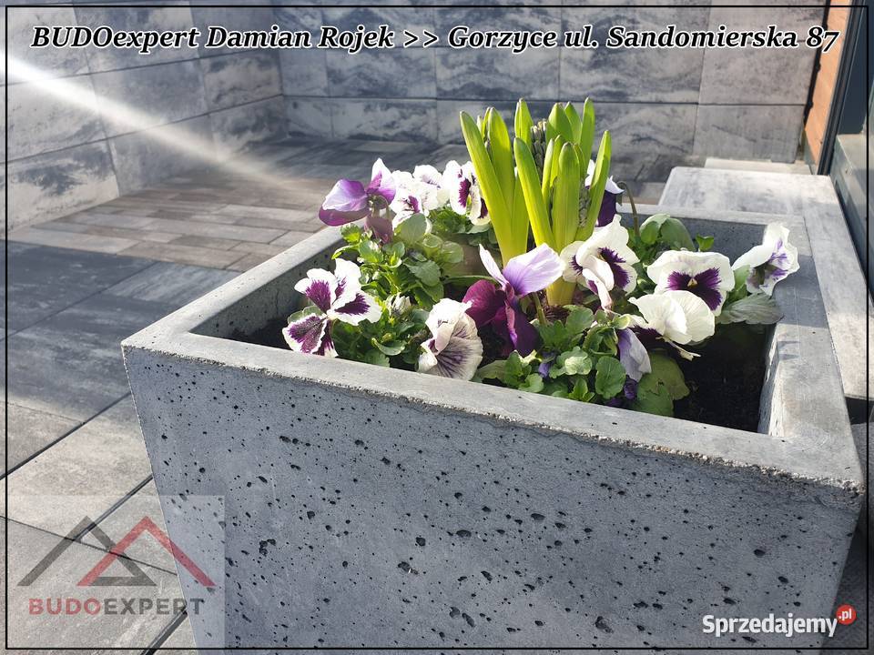 Nowoczesne betonowe DONICE 40x40x80 ogrodowe Stalowa Wola