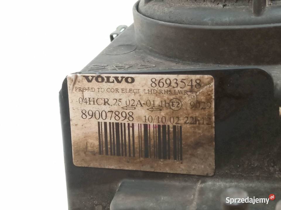 LAMPA PRZÓD PRAWA EU Volvo S60 I 20002009 Lampy przednie
