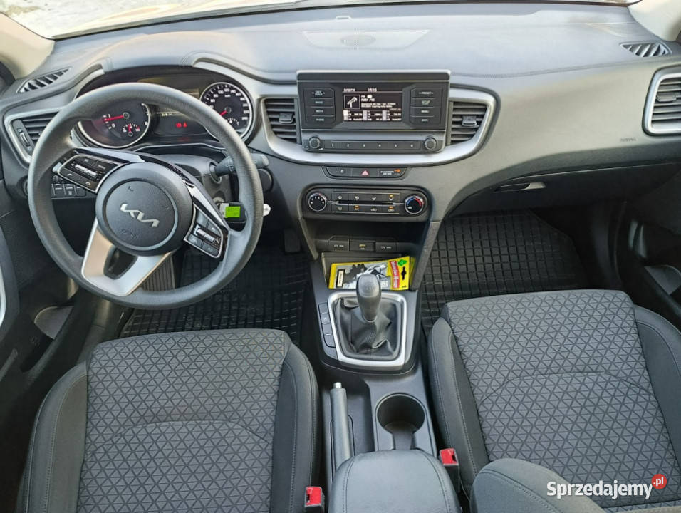 Kia Ceed Krajowy Bezwypadkowy Serwis ASO III 122300km