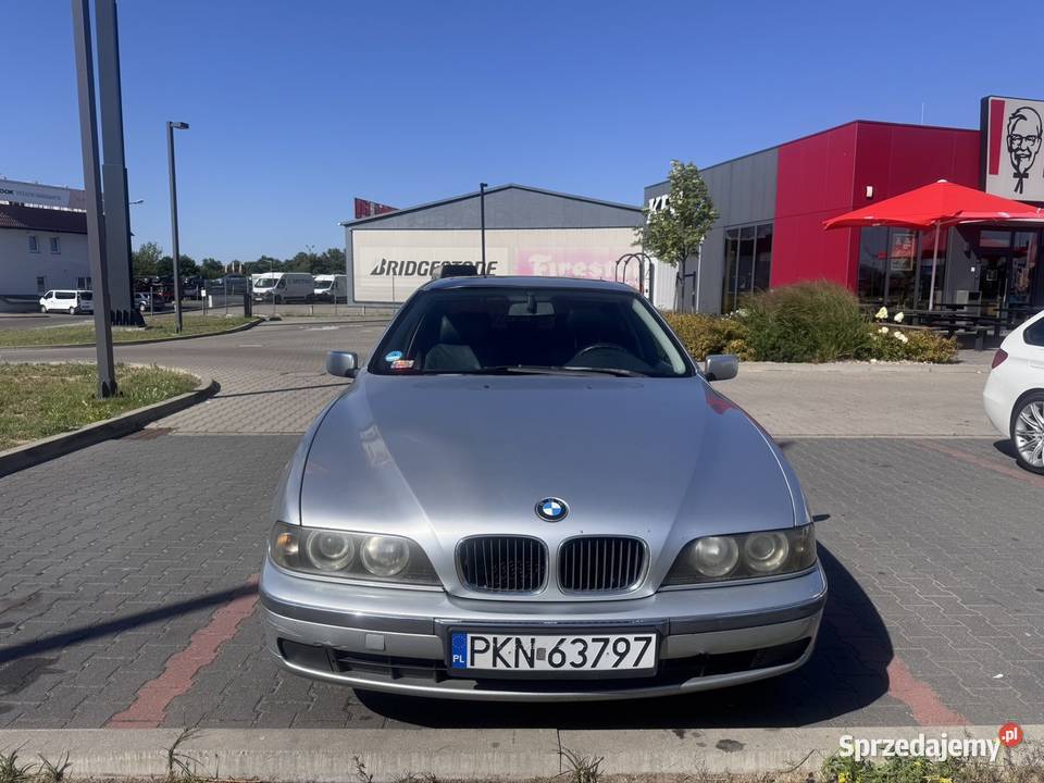 BMW e39 520i ładny stan blacharski możliwa srebrny Seria 5 Słupca
