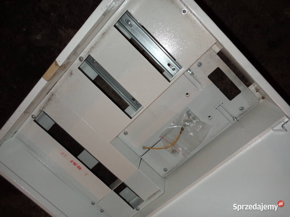 NOWA rozdzielnica szafka modułowa licznikowa Elektryka i akcesoria łódzkie Wieluń sprzedam