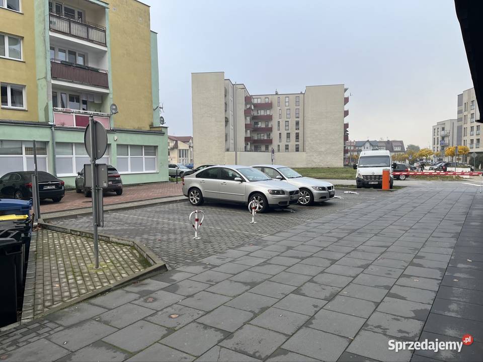 Naziemne miejsce postojowe w centrum Wyszków sprzedam