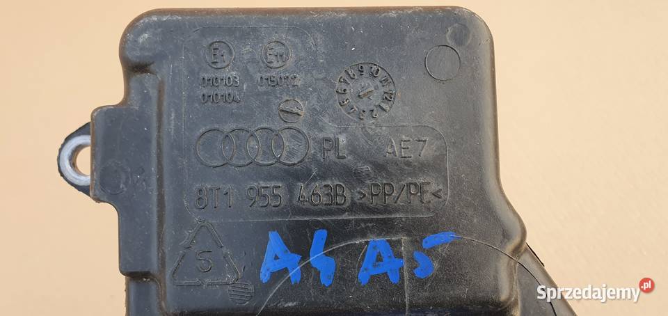 AUDI A4 B8 A5 WLEW PŁYNU SPRYSKIWACZY 8T1955463B
