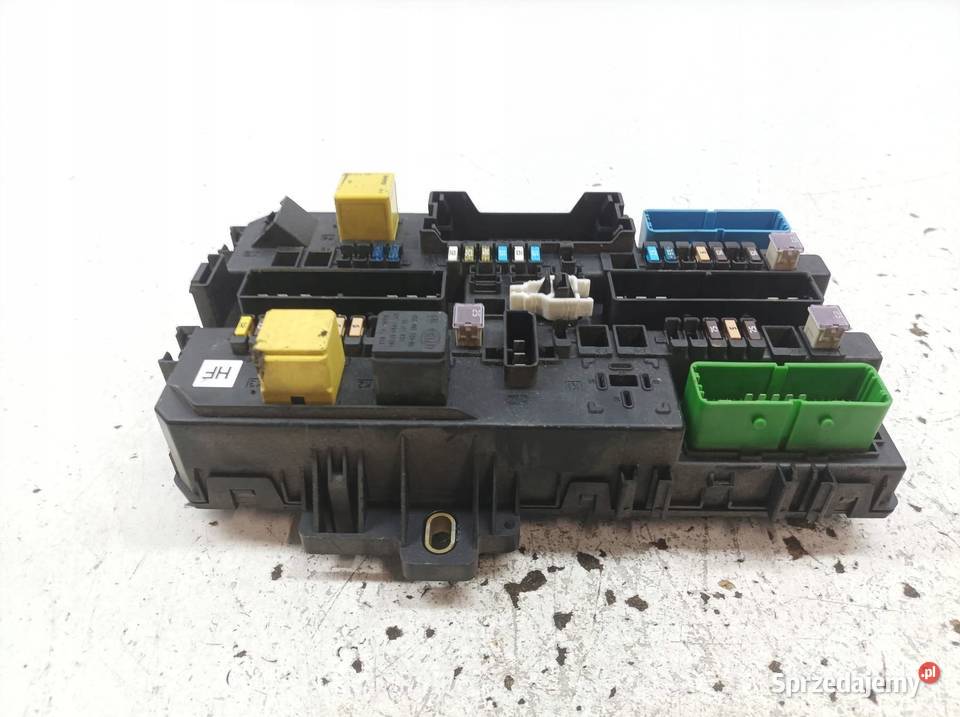 SKRZYNKA BEZPIECZNIKÓW 13206758 20 B 240 OPC Skrzynki bezpieczników sprzedam