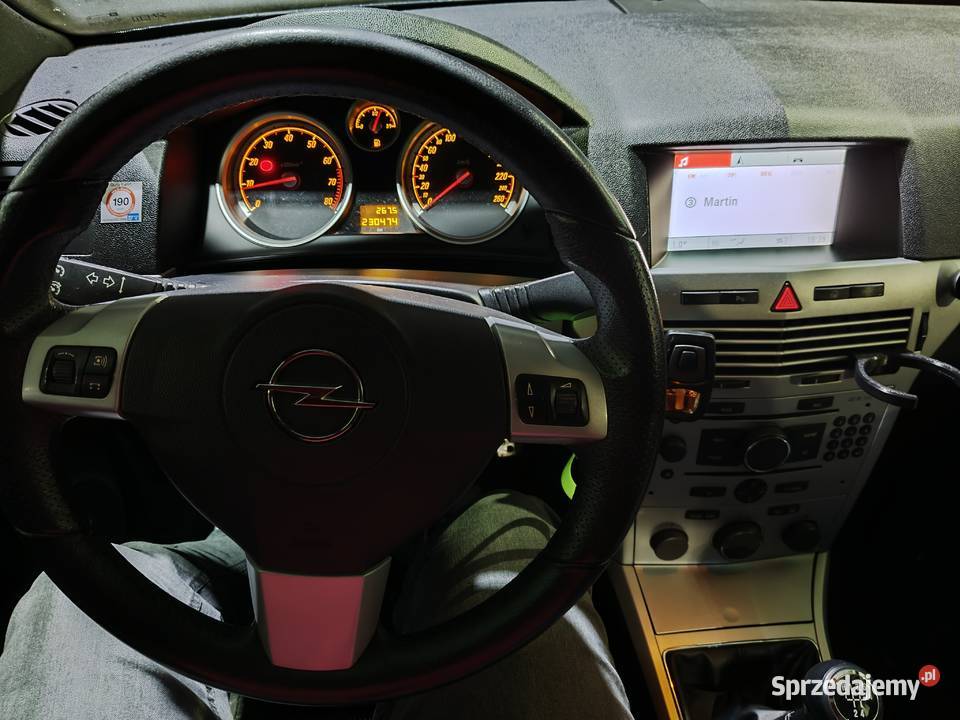 Opel astra h 16 gtc radio