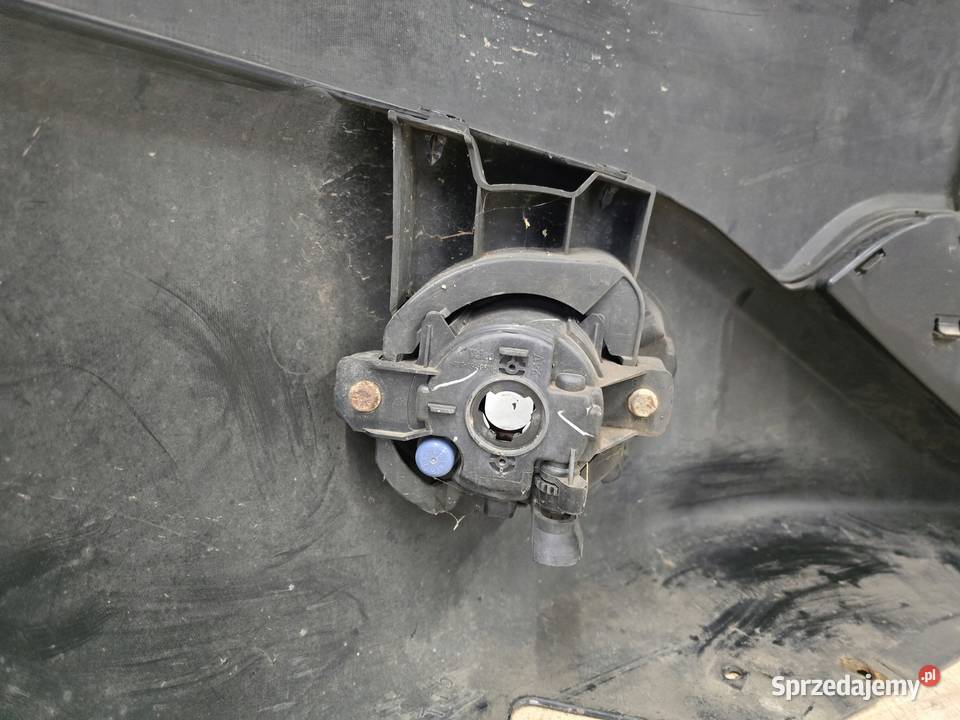 QASHQAI I J10 LIFT 10r zderzak przód osobowe Kielce