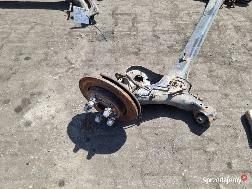 BELKA SANKI TYŁ TOYOTA AURIS II LIFT Lipno