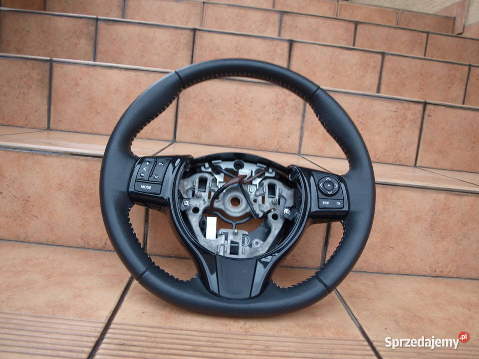 Toyota Yaris 3 III kierownica skórzana nowa 2017 Kalisz