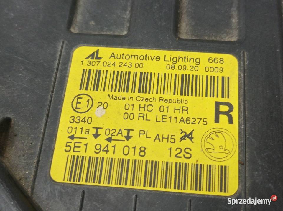 LAMPA PRZÓD PRAWA EUROPA 5E1941018 Skoda Octavia świętokrzyskie sprzedam