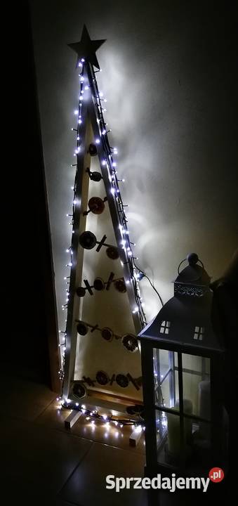 Świąteczna choinka drewniana choinka trókąt świętokrzyskie Radków