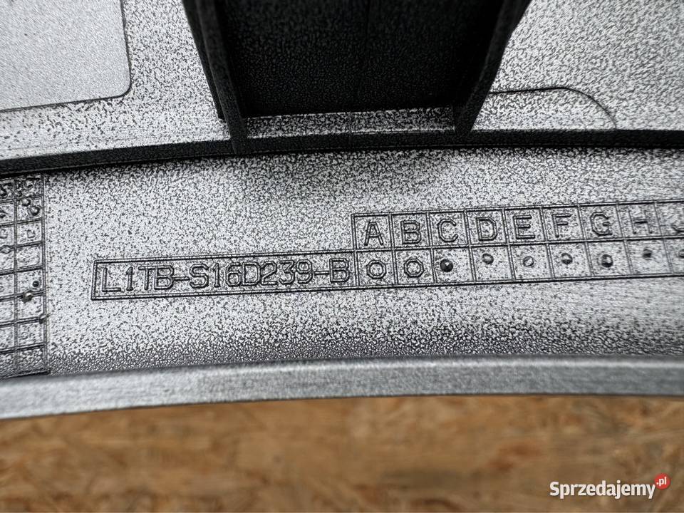 Listwa błotnika przód lewa lh ford puma mk2 Listwy i nakładki Sieraków