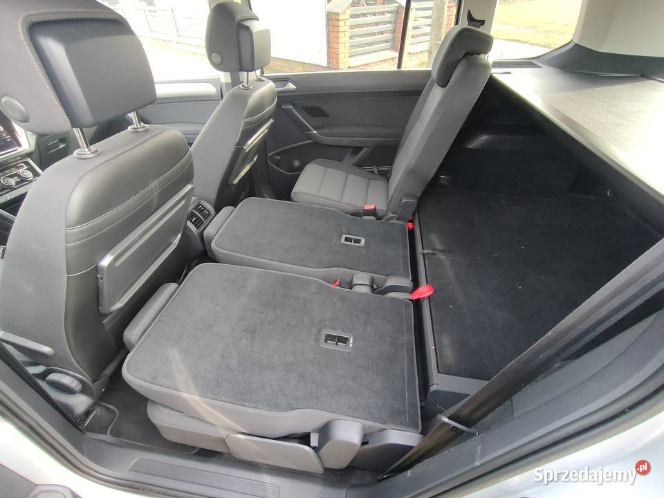 Volkswagen Touran automat 2019 161 przebiegu bluetooth