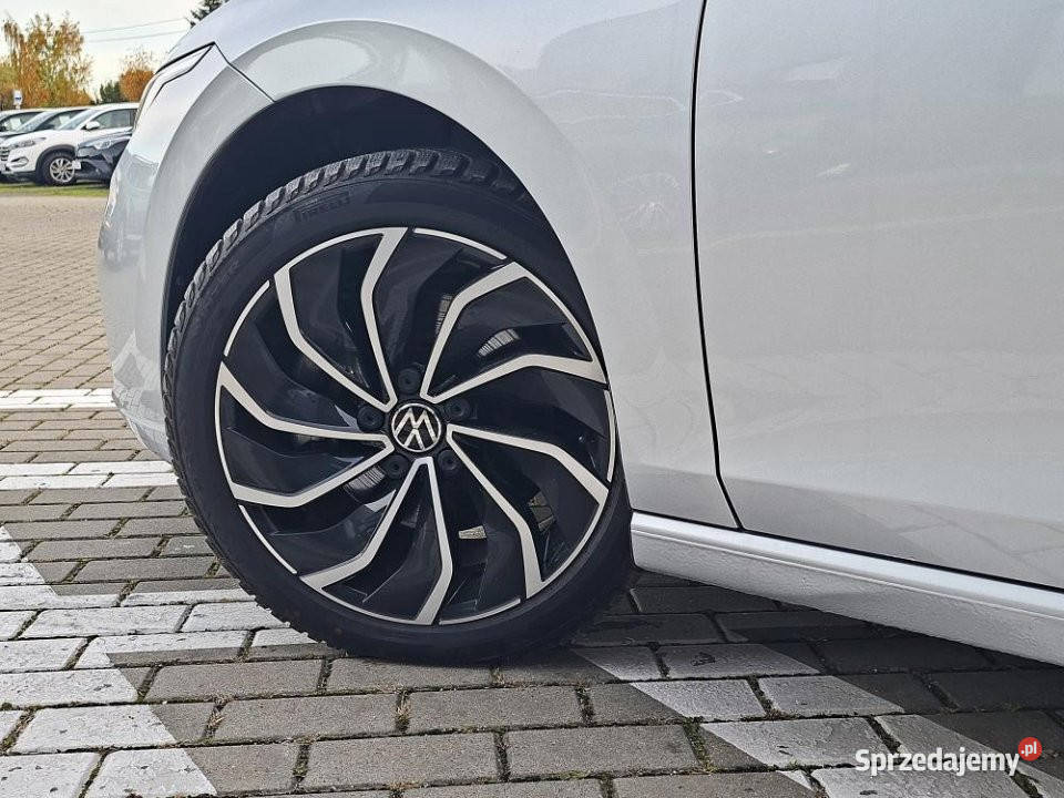 Volkswagen Golf 2023r FV23 LED Kamera ACC VC Kraków