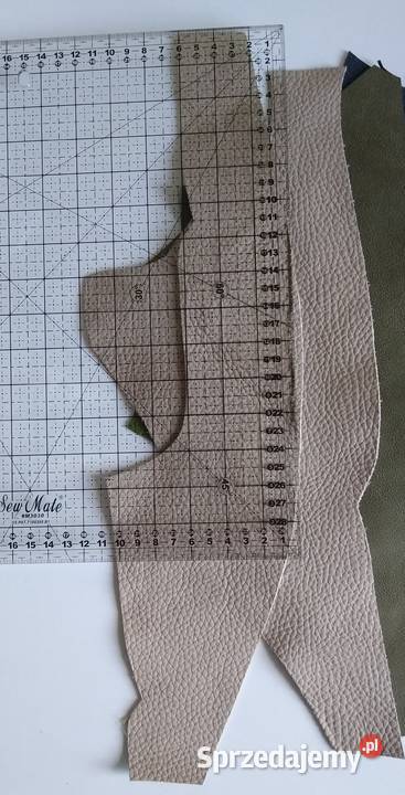 Skóra 400 g Licowa Włoska średnie i małe kawałki pomorskie Gdańsk