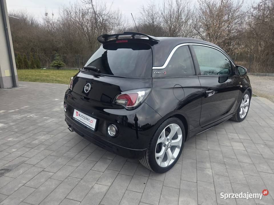 Opel Adam s 2017 nieuszkodzony Sandomierz