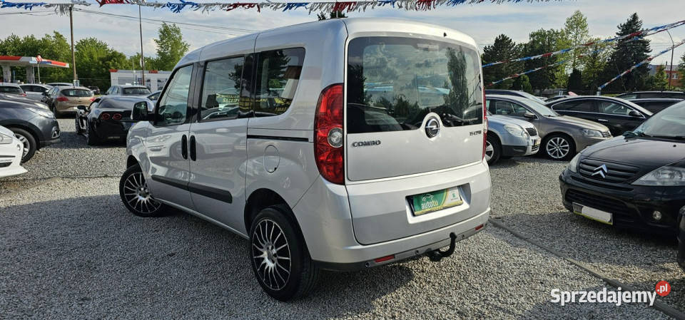 Opel Combo SPRZEDANY Mega Wyposażenie16 kurtyny powietrzne Combo Świdnica