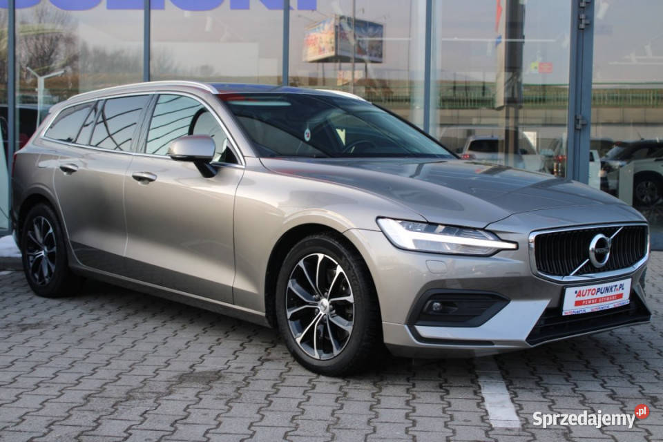 Volvo V60 2019r LED BLIS ACC Hak Panorama VAT23 Rok produkcji 2019 śląskie Bielsko-Biała