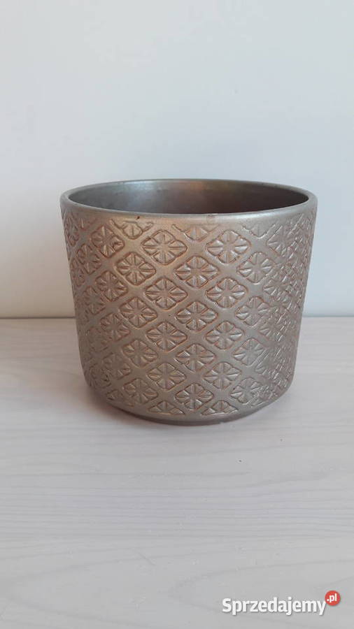Doniczka ceramiczna srebrzysta we wzorki