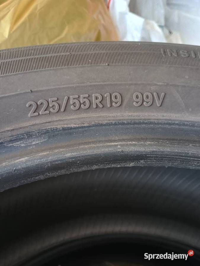 Opony letnie 19 nieuszkodzony 19 Truskolasy sprzedam