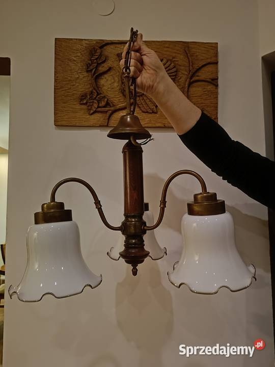 Lampa wisząca z trzema pięknymi kloszami Lipno