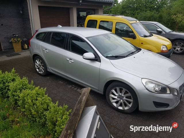 Volvo V60 kombi navi klima alu fele Rok produkcji 2013 Pieńsk