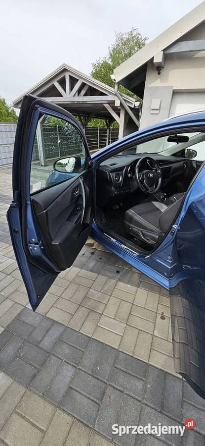 Toyota Auris Kombi Hybryda Automat 18 2015r Auris Toyota Ochaby Małe
