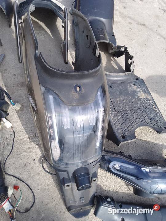 Tylna lampa boczki Super Soco CUX 19r części Sandomierz