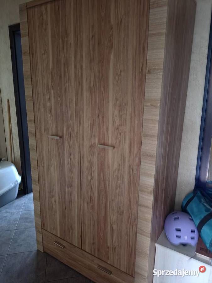 Oddam szafe z dwiem komodami Toruń