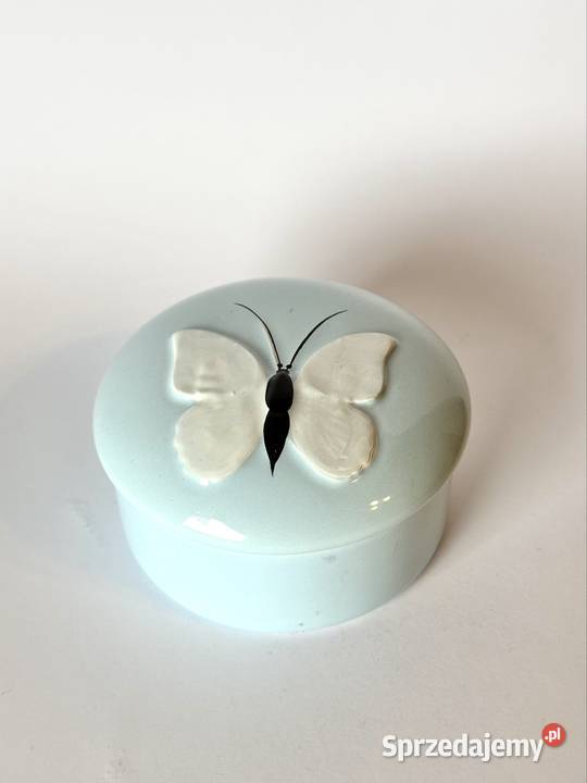 Błękitna szkatułka z motylem ceramika Warszawa