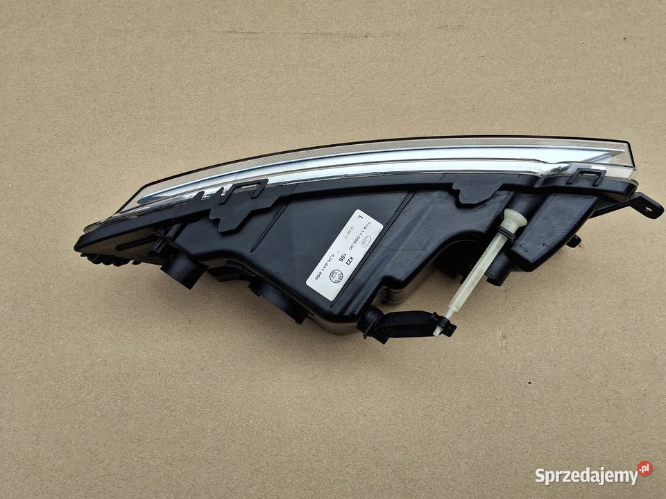 SKODA RAPID HALOGEN LEWY LAMPA PRZECIWMGIELNA osobowe lubuskie Bieleń