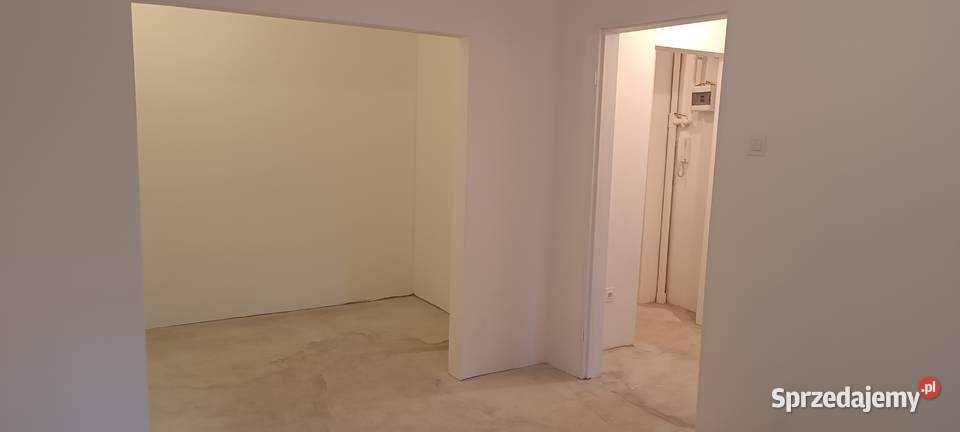 Mieszkanie M3 2 pokoje wnęka i balkon środkowe Liczba pokoi 2 Lubliniec sprzedam