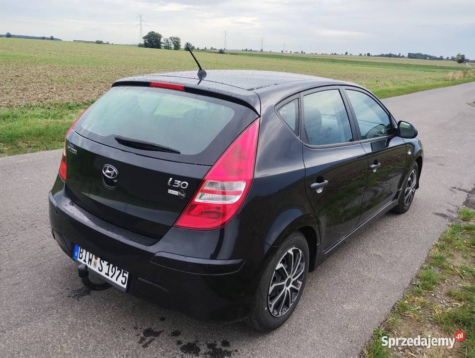 Hyundai i30 14 benzyna 2011 przebieg 168 dolnośląskie Świdnica Polska