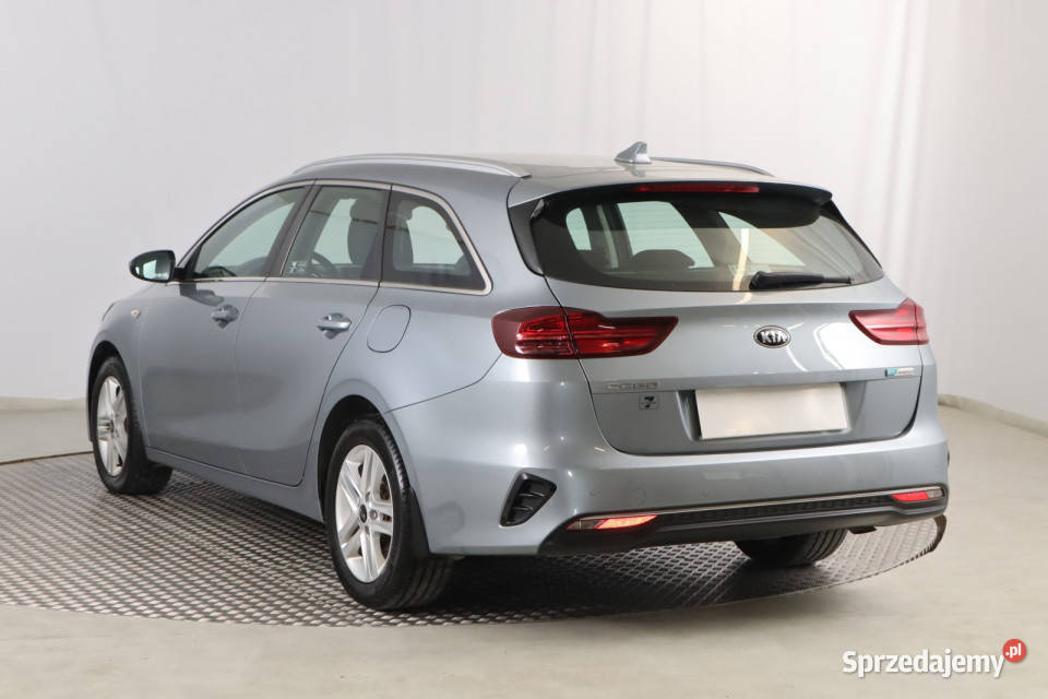 Kia Ceed 16 CRDi MHEV relingi dachowe Zabrze