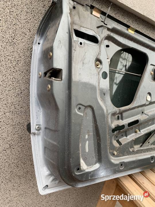 Drzwi bmw e30 coupe 2d lewe gołe łódzkie Tomaszów Mazowiecki sprzedam