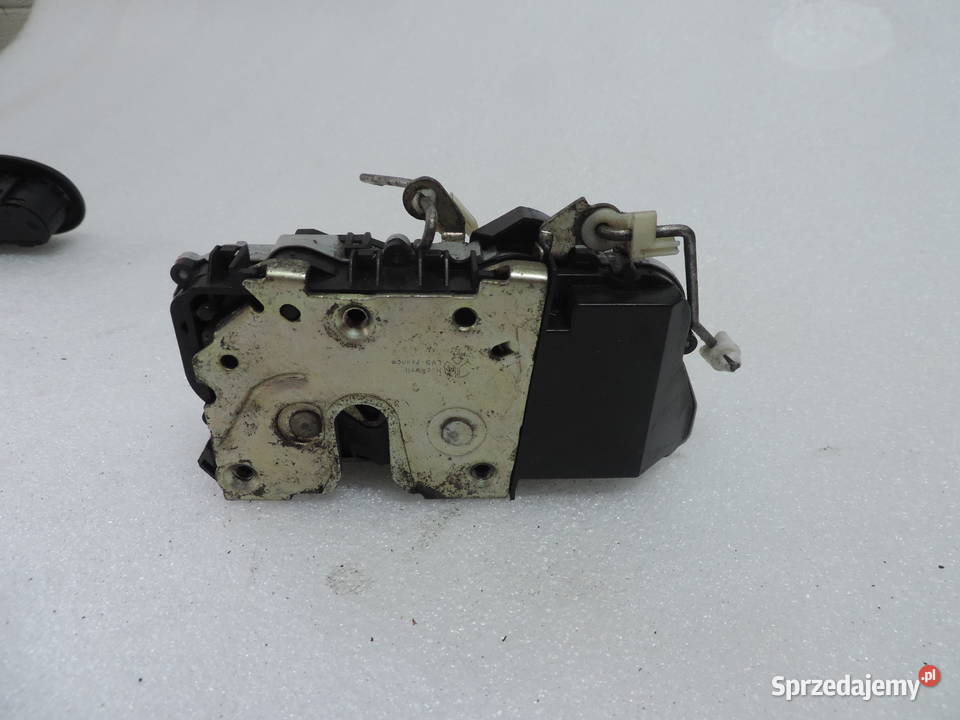 Zamek drzwi przód lewy Peugeot 307 5D