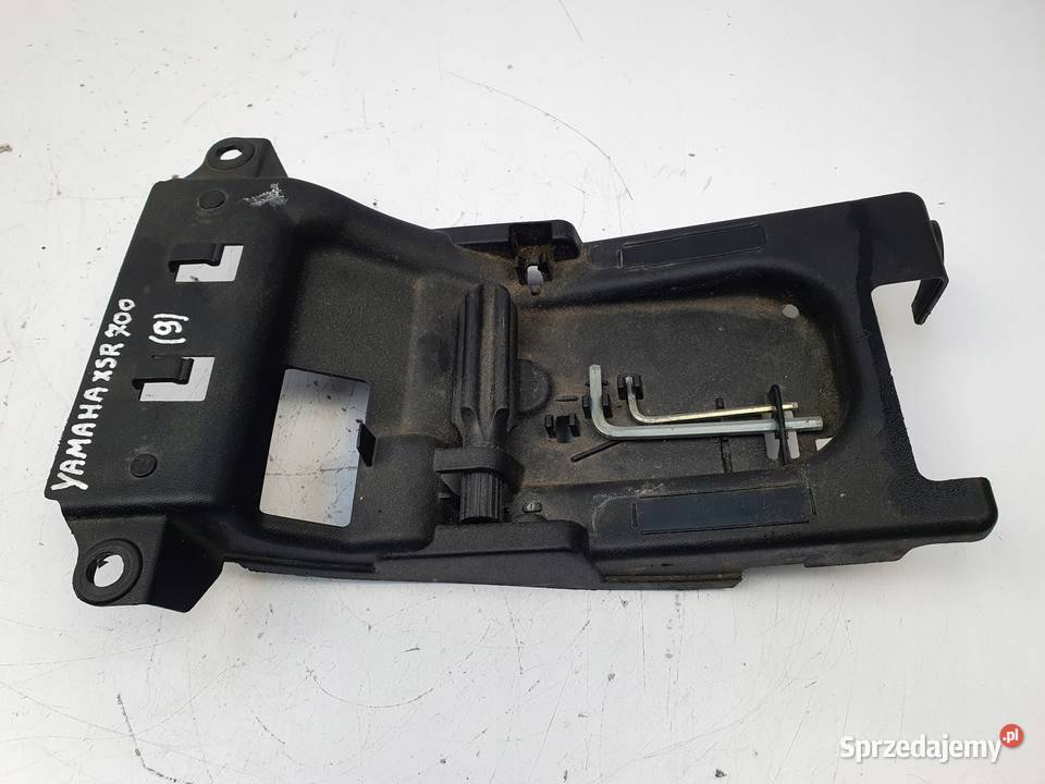 POKRYWA AKUMULATORA Yamaha XSR 700 XSR700 1522