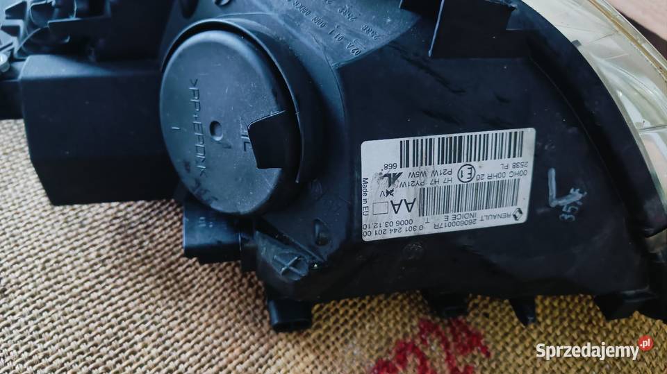 Reflektor lampa lewa przód Renault Megane 3 Przemyśl