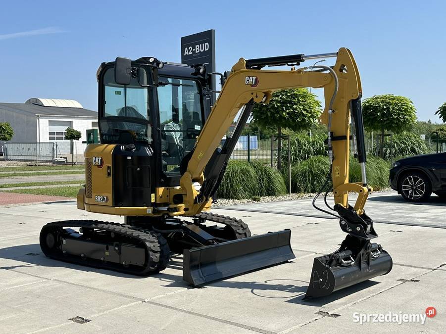 FABRYCZNIE NOWY CAT 3027 CR