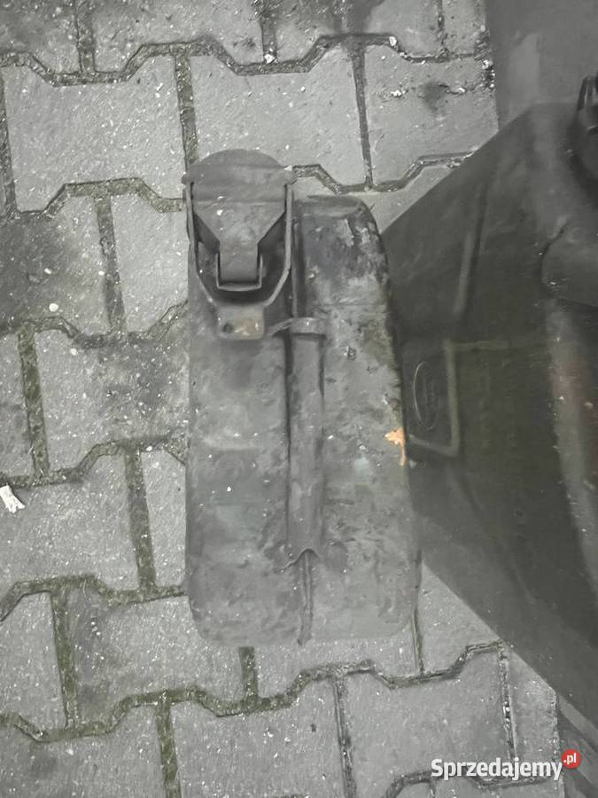 Kanistry metalowe 1x20 1x10 l Kościan sprzedam