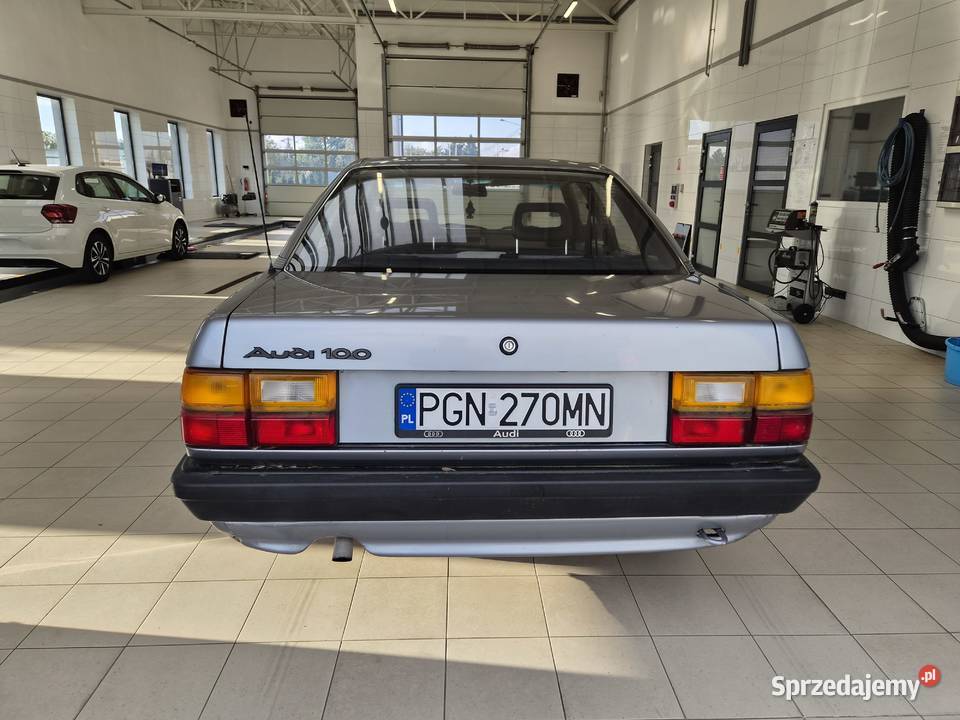Sprzedam Audi 100 18 benzyna 1983 zarejestrowany Gniezno