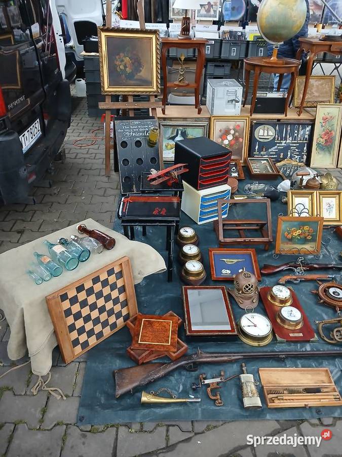 Antyki przedmioty kolekcjonerskie dekoracje targ