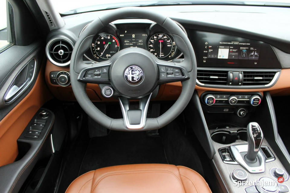 Alfa Romeo Giulia 20 Turbo Kamera Cofania światła do jazdy dziennej Giulia Sokołów sprzedam